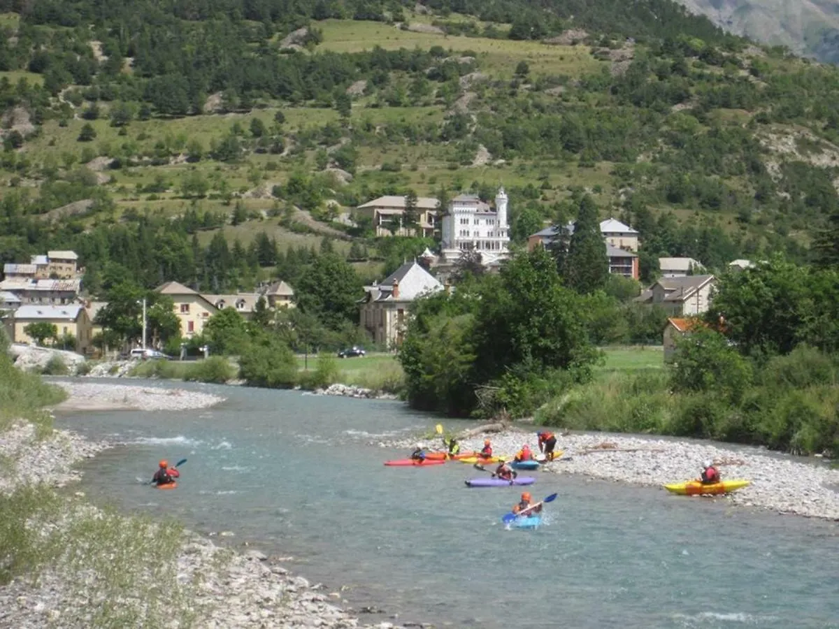 Appartement Lou Filadour rez de chaussée 5 personnes Jausiers